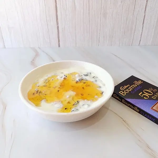 Dark Chocolate Raisin Yogurt Bites - Mix in honey