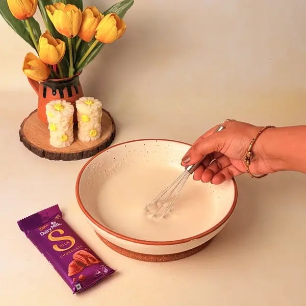 Diwali Special Bengali Patishapta Recipe With Cadbury Dairy Milk Silk And Mawa Filling - Batter Consistency