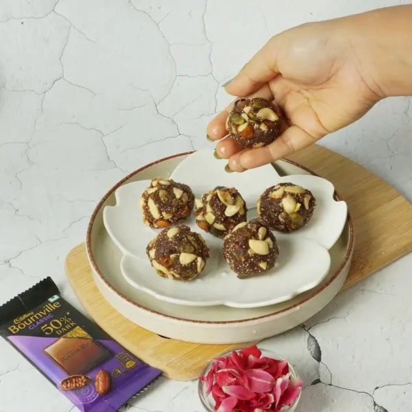 Diwali Special Bournville Dry Fruits Laddoo-Remove the mixture from the pan