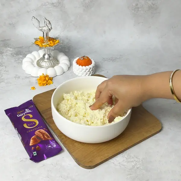 Diwali Special Dairy Milk Silk-Infused Angoor Basundi Recipe - Kneading Chenna Smooth
