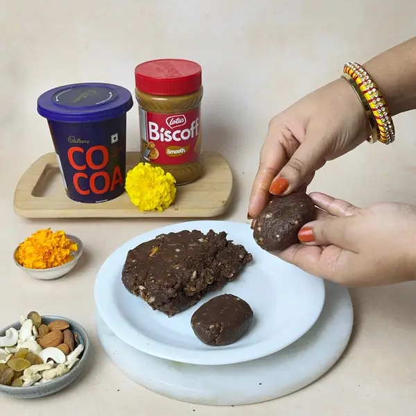 Diwali Special Pinni Recipe With Biscoff And Cadbury Cocoa Powder - Shaping Pinnis By Hand