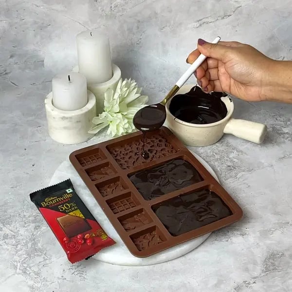 Easy Bournville Mangobar Chocolate - Melted Chocolate Mold