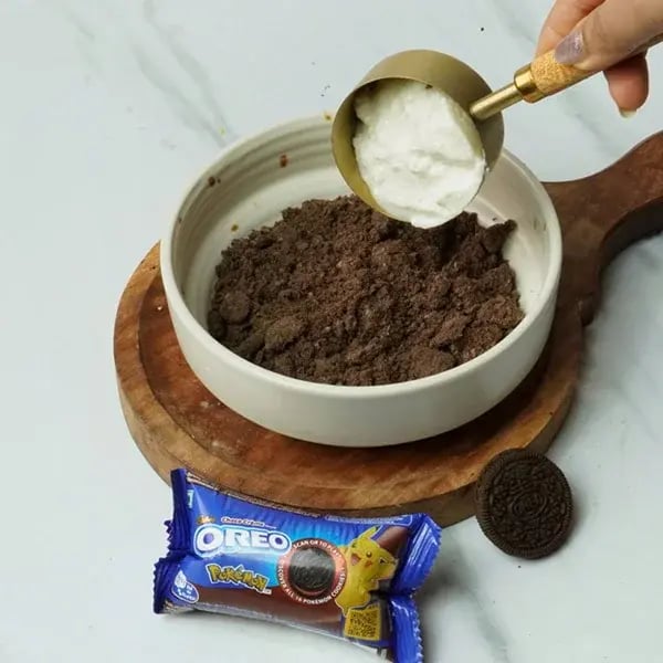 Easy Oreo Chocolate Truffle -  Add cream cheese