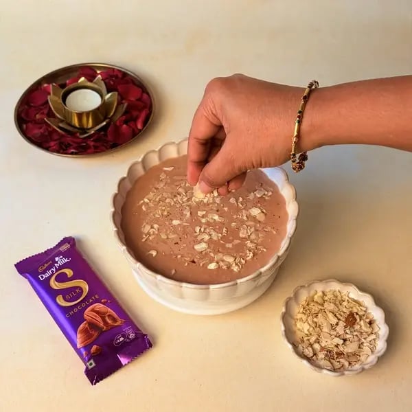 Elaneer Payasam With Cadbury Dairy Milk Silk Chocolate For Onam - Chilled Payasam With Nuts