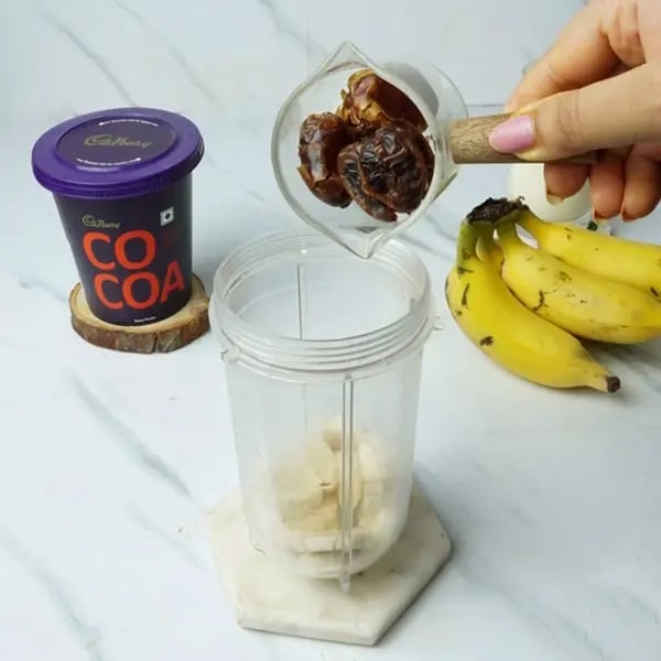 Frozen Two-in-one Choco Banana Shake - Dates are without pits