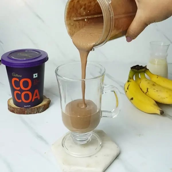 Frozen Two-in-one Choco Banana Shake - Cocoa milkshake into a glass