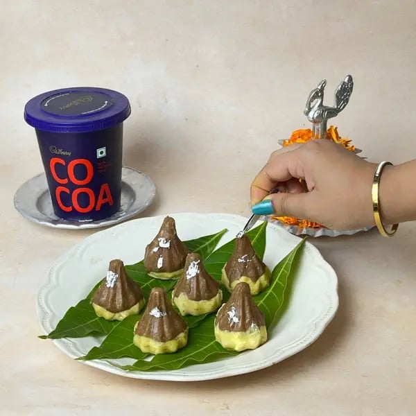 Ganesh Chaturthi Special: Two-In-One Kesar Modak Recipe - Garnished Modak Platter