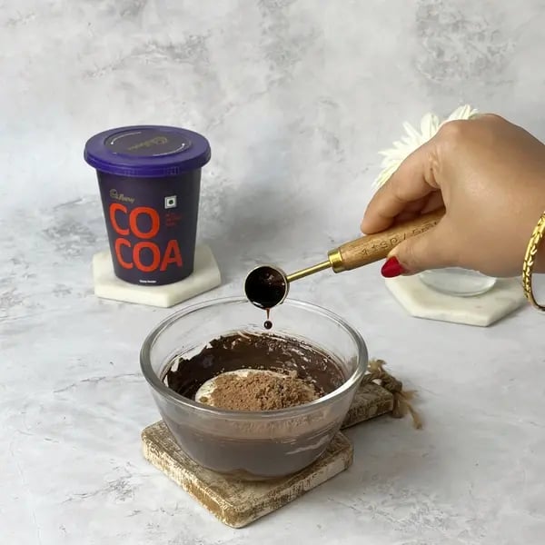 Cocoa Eggless Airfryer Nut Brownie - Adding Vanilla Essence