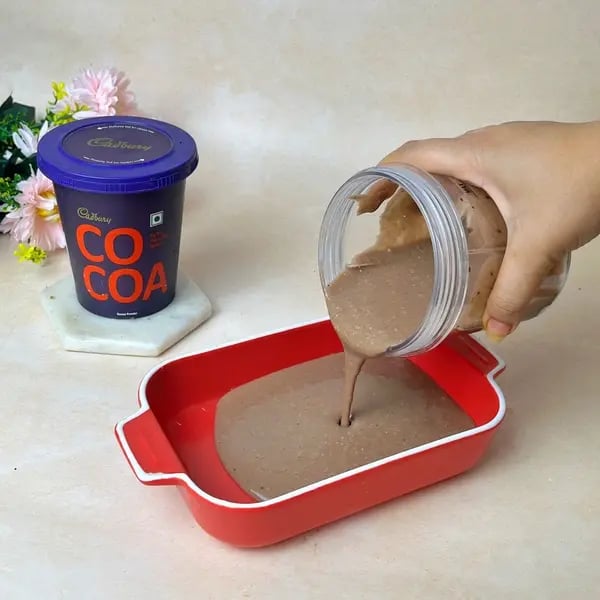 Healthy Cocoa Chocolate Icecream - Transferring Chocolate Mixture