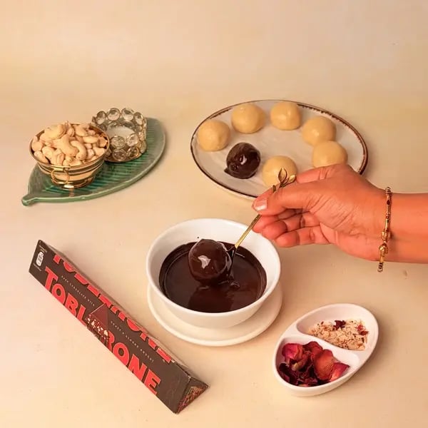 Kaju Barfi Chocolate Bonbons: A Diwali Mithai Fusion For Gifting - Dipping Kaju Katli In Chocolate