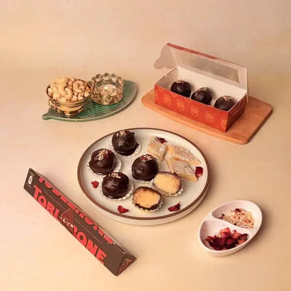 Kaju Barfi Chocolate Bonbons: A Diwali Mithai Fusion For Gifting - Bonbons In Gift Box