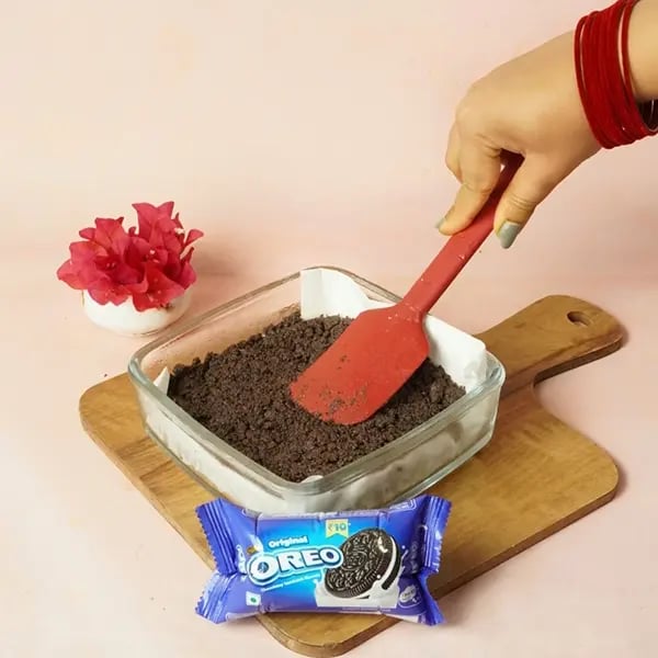 Karwachauth Special Oreo Coconut Halwa Mithai For Fasting - Gently press it