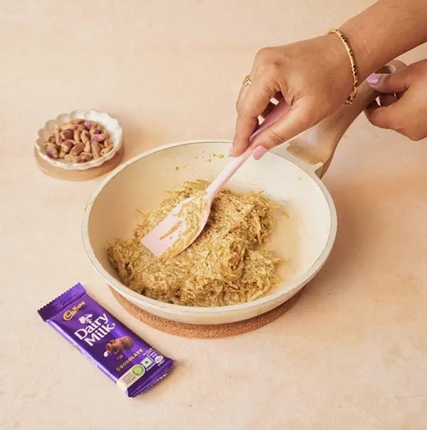 Kunafa Chocolate Dates with Cadbury Dairy Milk-Mix and let it cool down