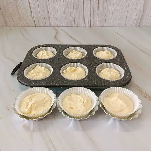 Lemon Cupcake with Whipped Chocolate Ganache Frosting - Fill the cupcake mould