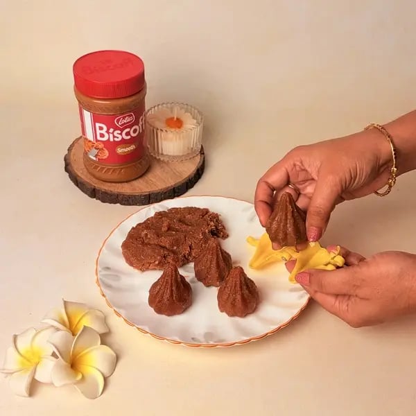 Lotus Biscoff Modak For Ganpati Bappa - Demolding Modak