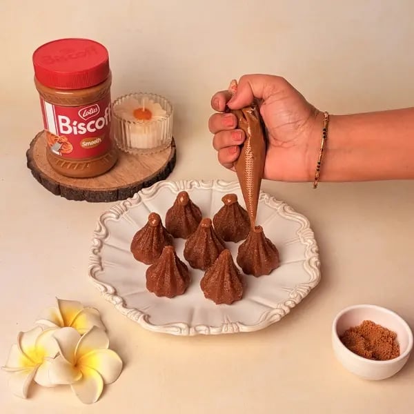 Lotus Biscoff Modak For Ganpati Bappa - Drizzling Biscoff Spread