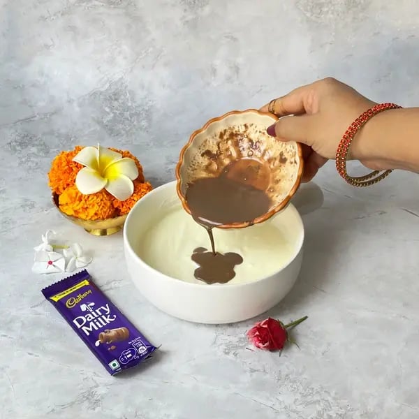 Make This Kesar Elaichi Shrikhand Recipe With Dairy Milk Fusion For Festive Flavors - Melting Chocolate Stirring