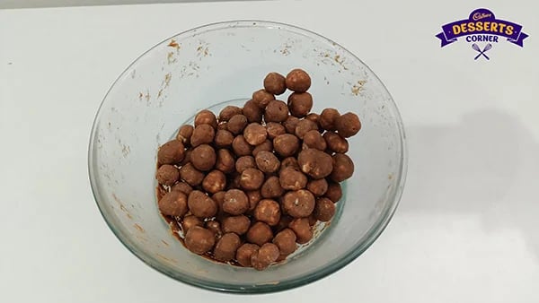 Chocolate Makhana Pops Recipe - Melting White Chocolate
