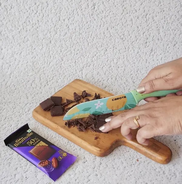 Mango Mousse with Dark Chocolate Crunch - Chop Cadbury Bournville