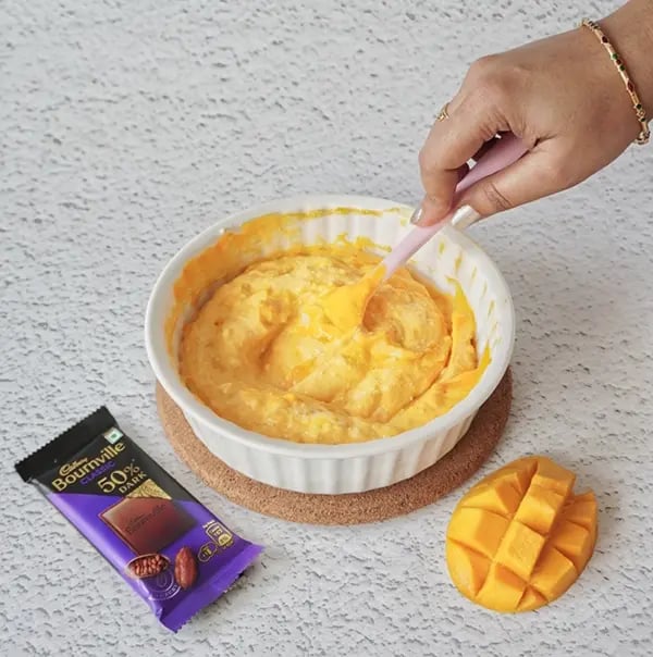 Mango Shrikhand with Bournville Chocolate chips-Mix everything gently