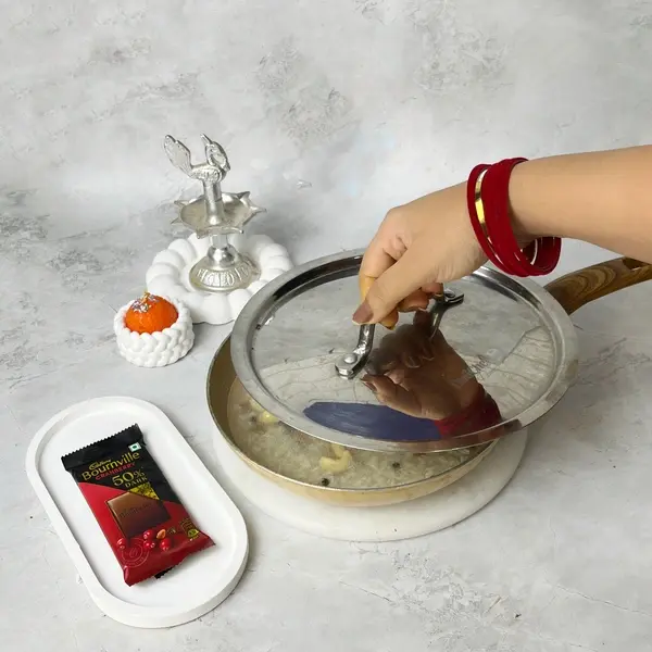Meethe Chawal Recipe With Bournville And Choco-Gems Crunch For Diwali - Covered Pot Cooking Rice