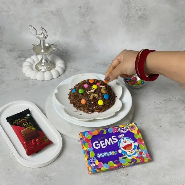 Meethe Chawal Recipe With Bournville And Choco-Gems Crunch For Diwali - Garnished Sweet Rice