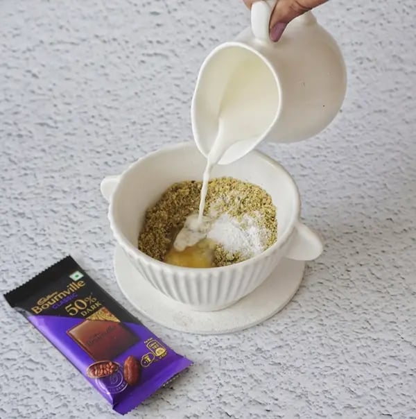 Mini Cream Brownies with Pistachio And Cadbury Bournville - For making the pistachio layer
