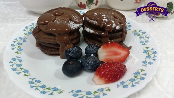 8 Ways To Get Creative with Chocolate Garnishes