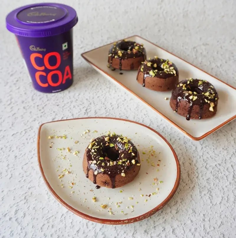 Mocha Donut with Cunchy Nuts & Pistachio Recipe