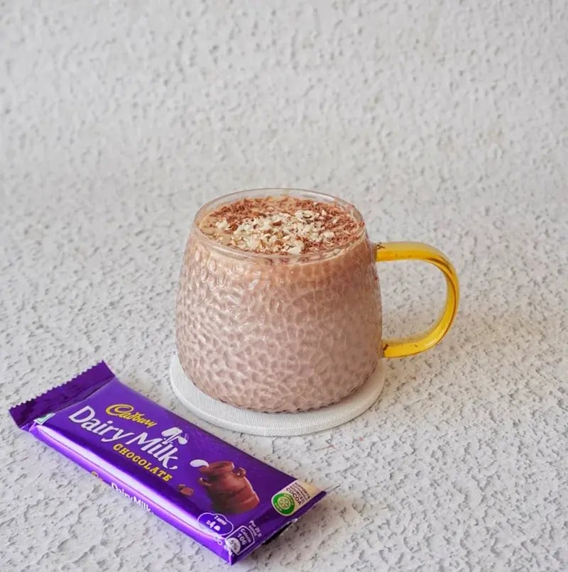 Mocha Hot Chocolate with Almonds & Dy Fuits Recipe