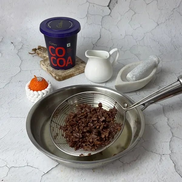 Motichur Laddu Recipe With Cocoa: Give The Classic Diwali Sweet A Rich Twist - Frying Boondi