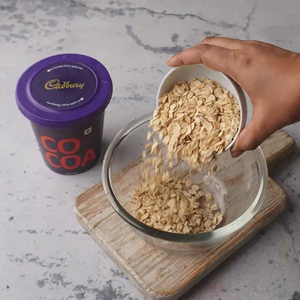 No Bake Oats Cookies - Cup of rolled oats