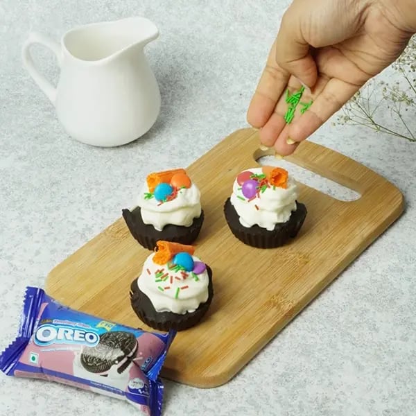 No-Bake Oreo Cupcakes For Thanksgiving-Now garnish with some colourful