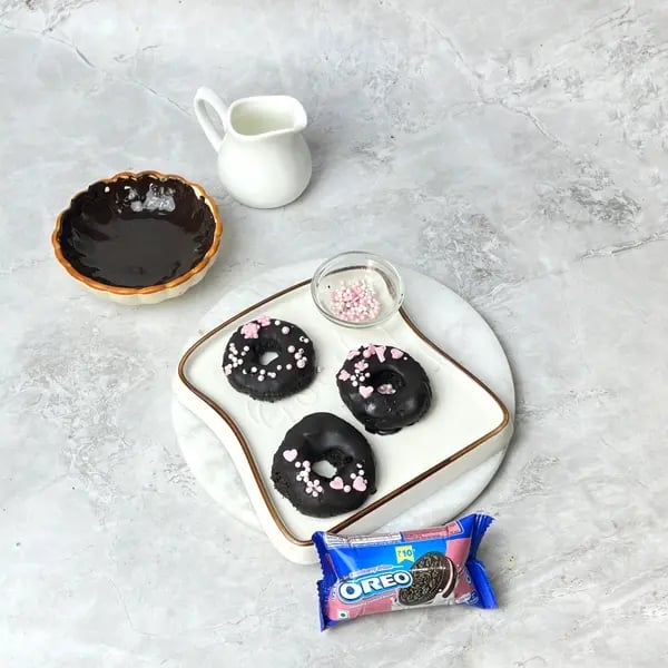 No Bake Oreo Donut - Chilled Donuts