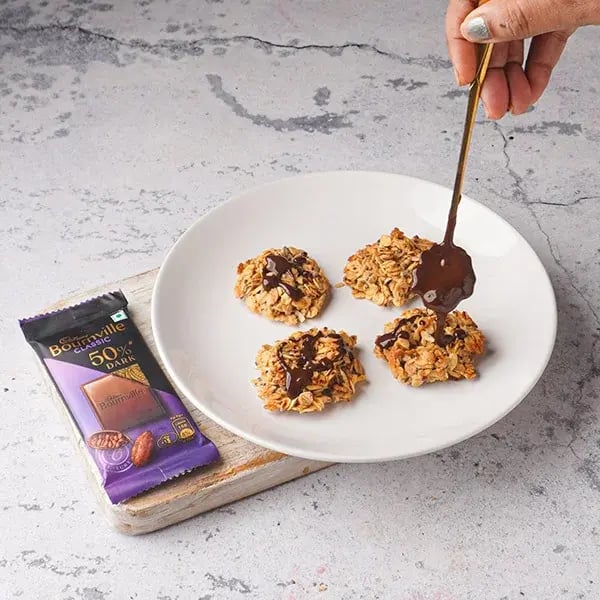 No Flour Chocolate Cookies - Spread the chocolates