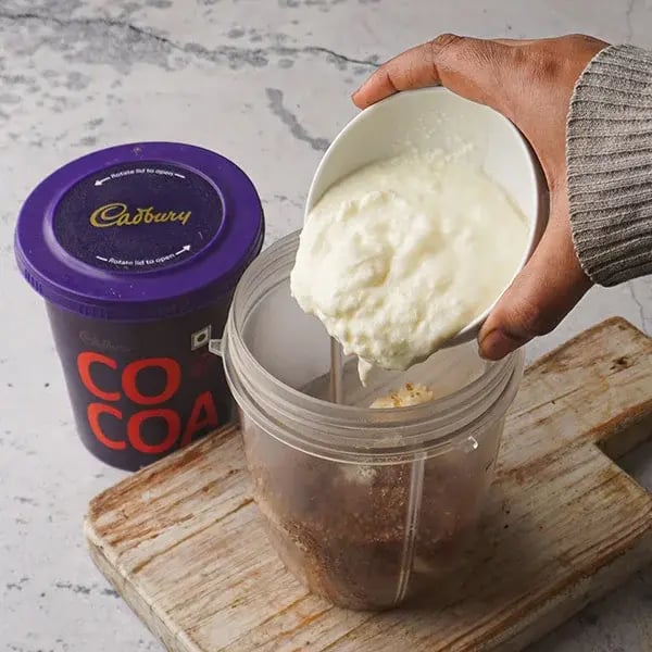 Oats Chocolate Muffins - Pour curd into the jar
