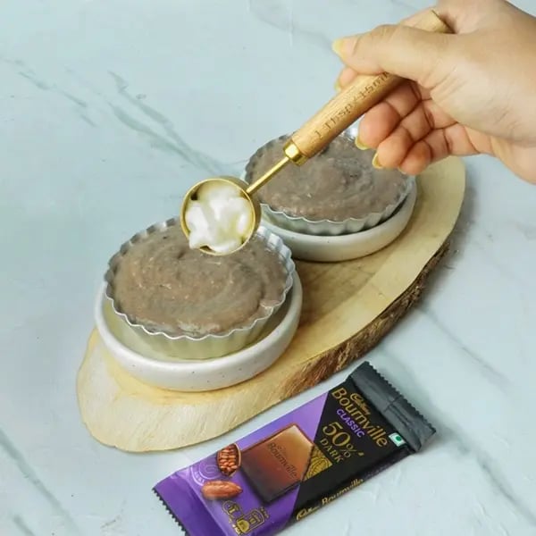 Oreo And Bournville Greek Yogurt Phirni-Pour the mixture into a bowl