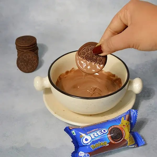 Oreo Caramel Chocolate Dipped - Dip Oreo cookies