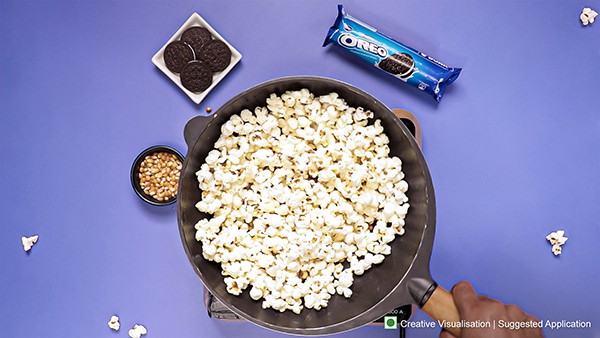 Oreo Caramel Popcorn Recipe - Covered Popping Pan