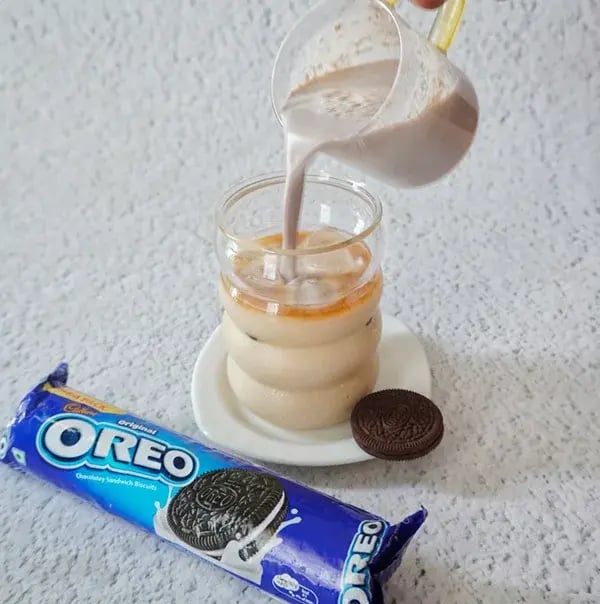 Oreo Coffee - Top the drink with the frothy Oreo mixture