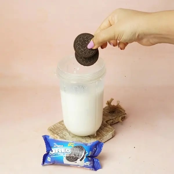 Oreo Cream And Cookie McFlurry-Add Oreo cookies to the mixture