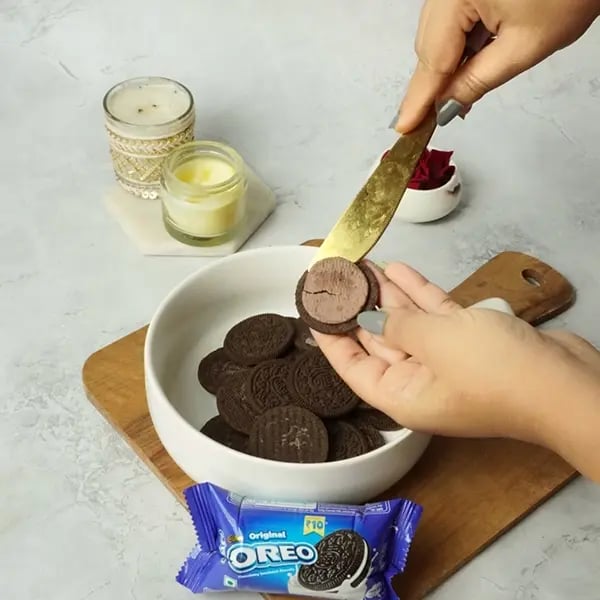 Oreo Diya Sweet For Diwali-Take the Oreo biscuits