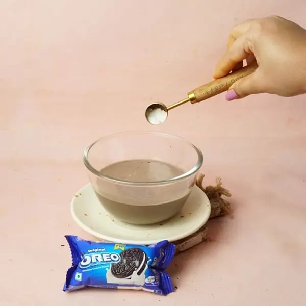 Oreo Dora Pancake-Transfer the blended mixture