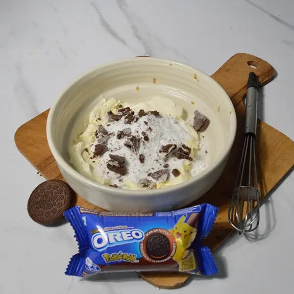 Oreo Frozen Brownie Delight - Mix in some crushed Oreo cookies