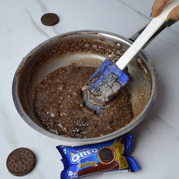 Oreo Kaju Katli Fusion - Combine everything well