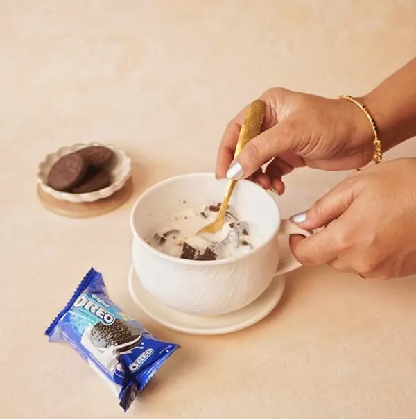 OREO McFlurry-Mix everything properly