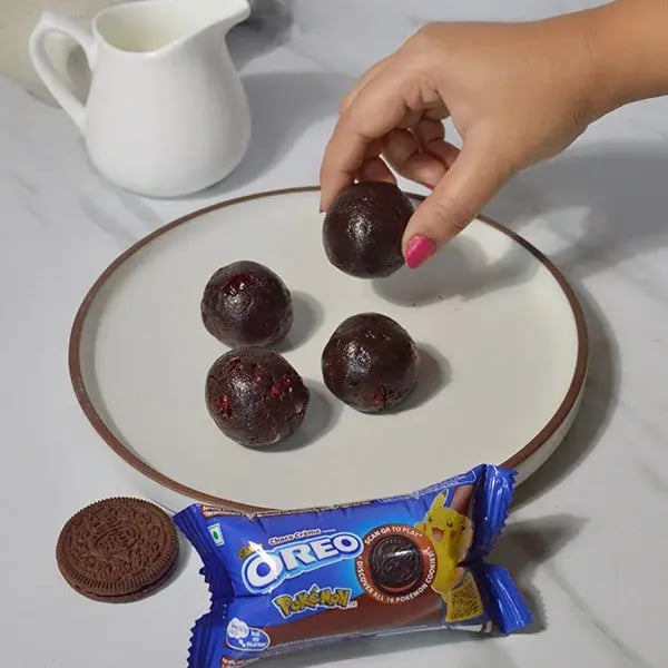 Oreo Mixed Berry Truffle - Place on a parchment paper