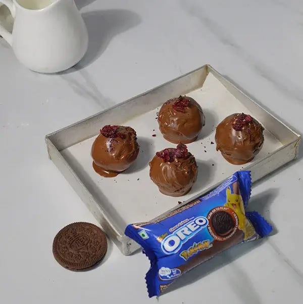 Oreo Mixed Berry Truffle - Decorate the truffles