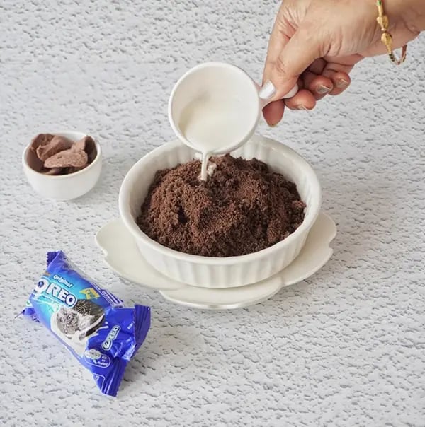Oreo Modak with Mango & Cashew Nuts Filling - 2–3 tablespoons of milk