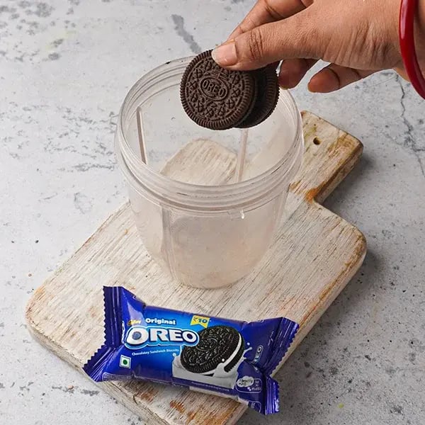 oreo-mud-milkshake-step1
